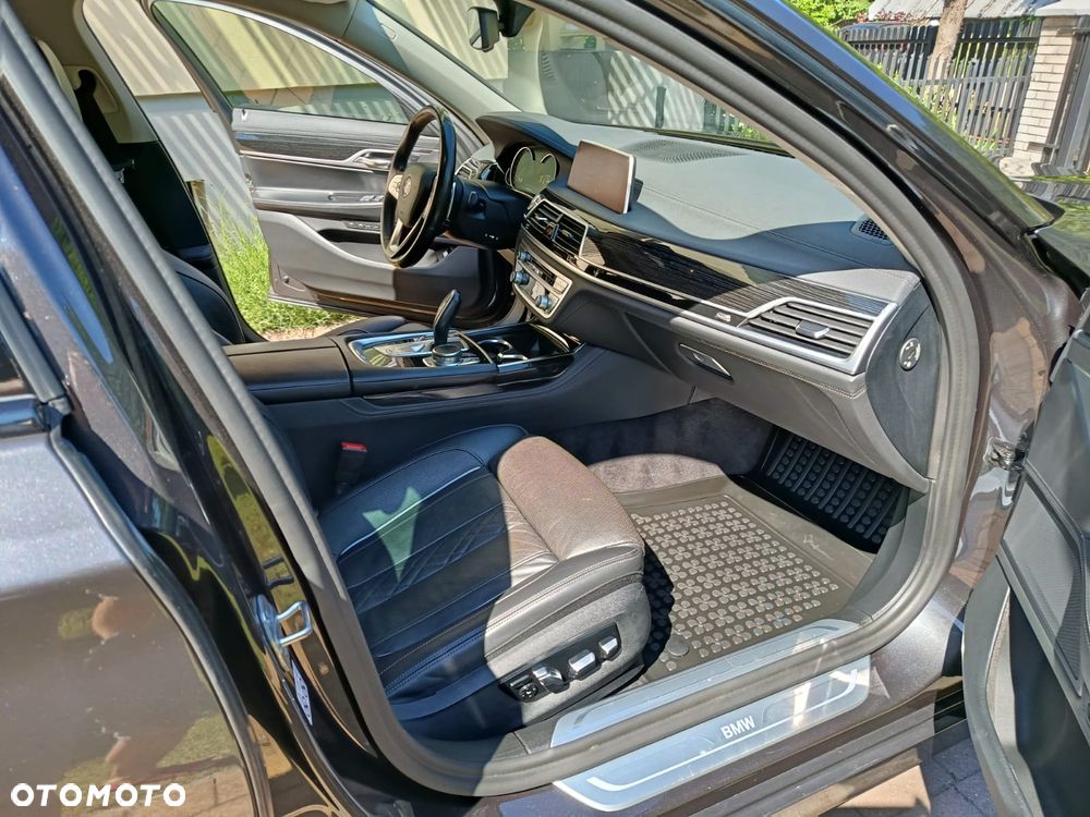 BMW Seria 7 740d xDrive - 19