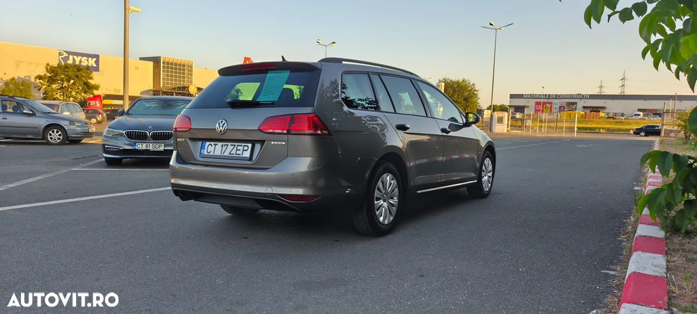 Volkswagen Golf 1.6 TDI DPF BMT Comfortline - 4