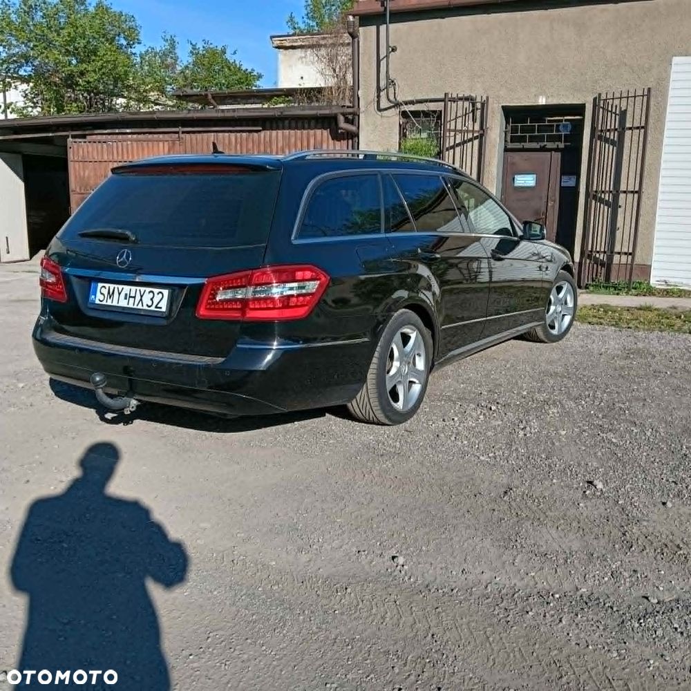 Mercedes-Benz Klasa E 200 CDI DPF BlueEFFICIENCY Automatik - 7