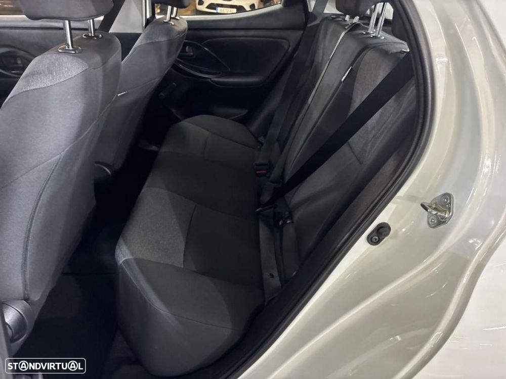 Toyota Yaris 1.0 VVT-i Comfort - 3