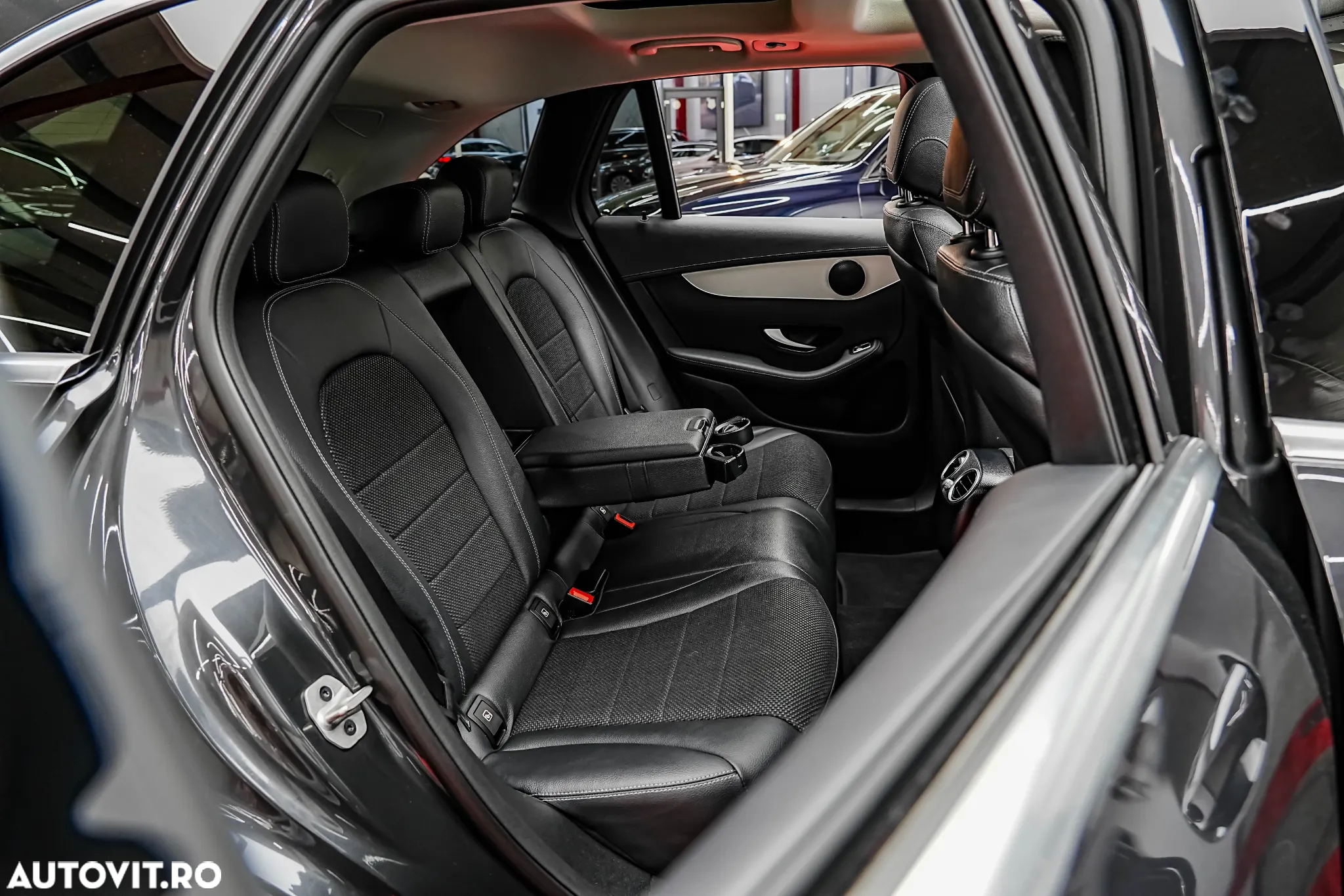 Mercedes-Benz GLC 200 4Matic 9G-TRONIC Exclusive - 10