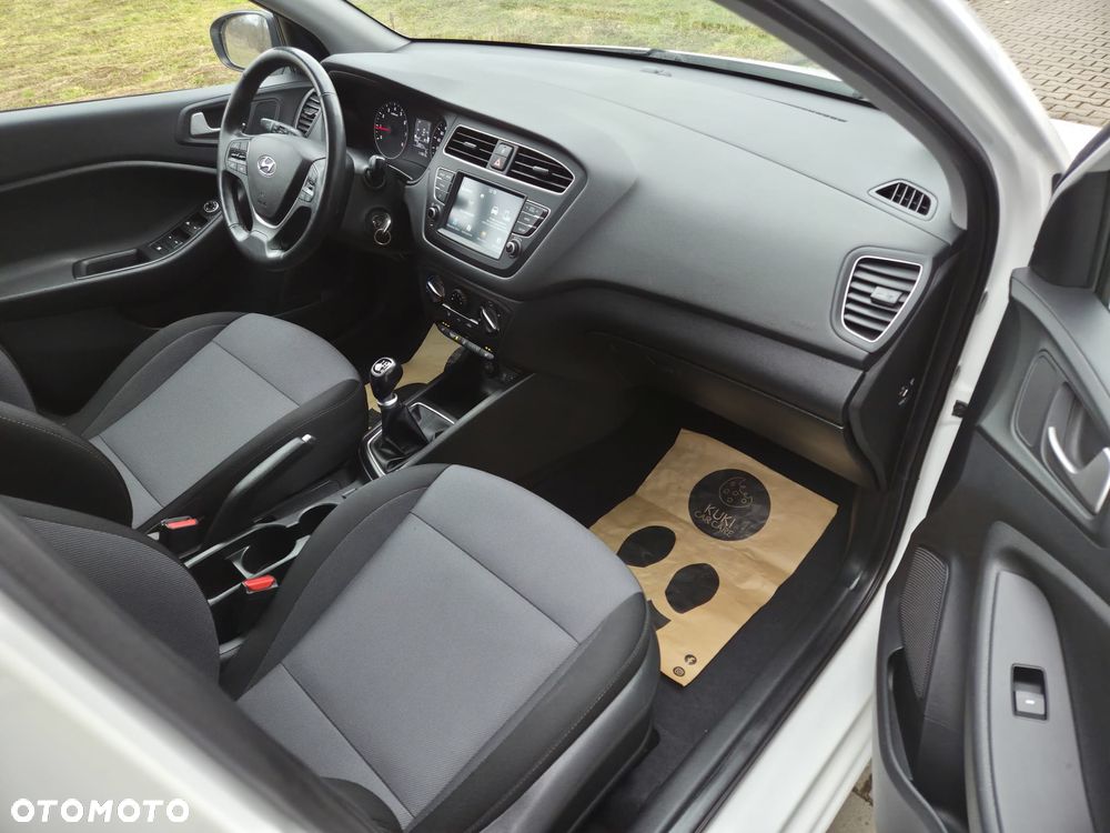 Hyundai i20 blue 1.2 YES!+ - 18