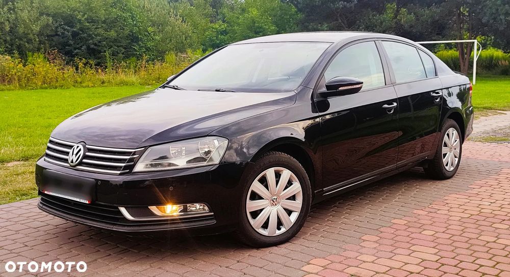 Volkswagen Passat 1.6 TDI DPF BlueMot Trendline - 2