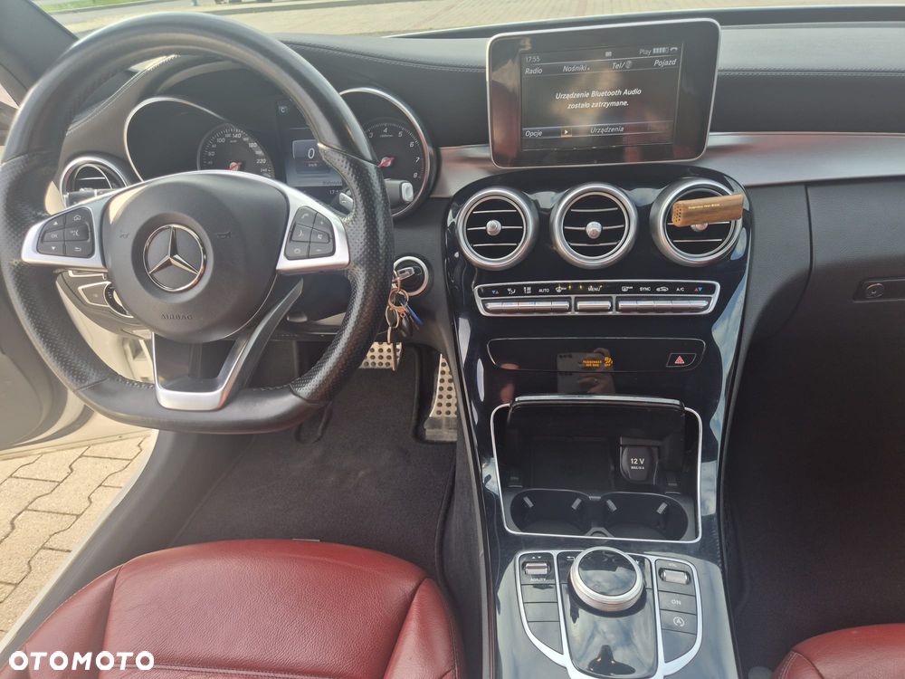Mercedes-Benz Klasa C 200 7G-TRONIC - 24