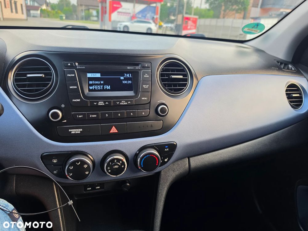 Hyundai i10 1.2 Fifa World Cup Edition - 20