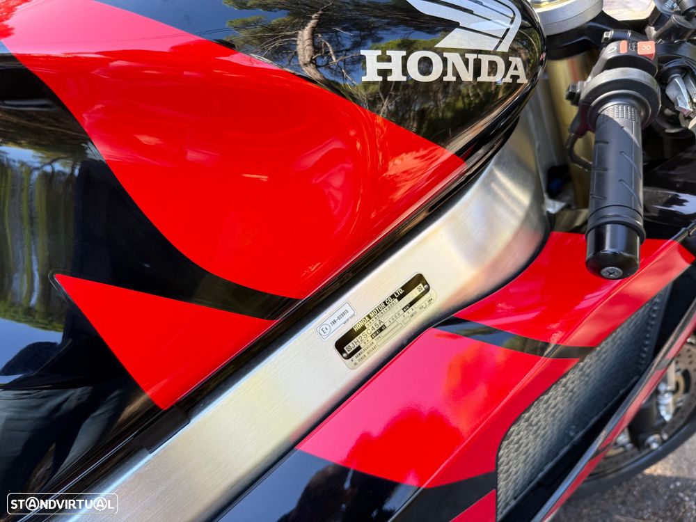 Honda VTR 1000 Sp2 - 19