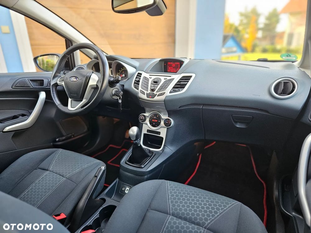 Ford Fiesta - 7
