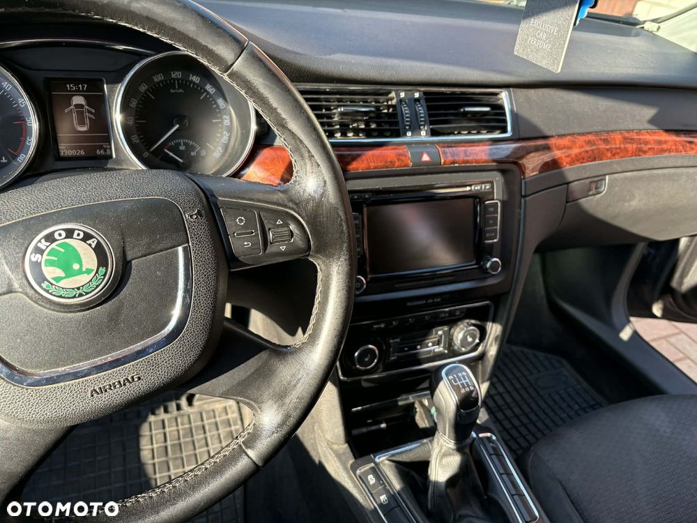 Skoda Superb 2.0 TDI Elegance - 9