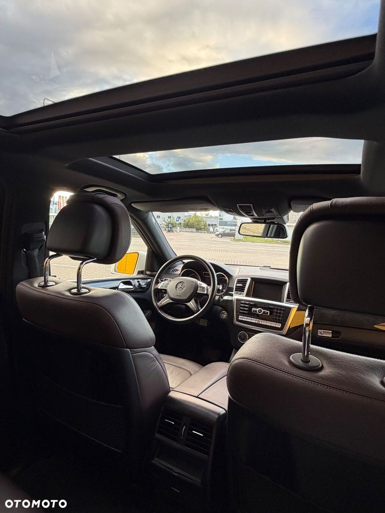 Mercedes-Benz ML - 22