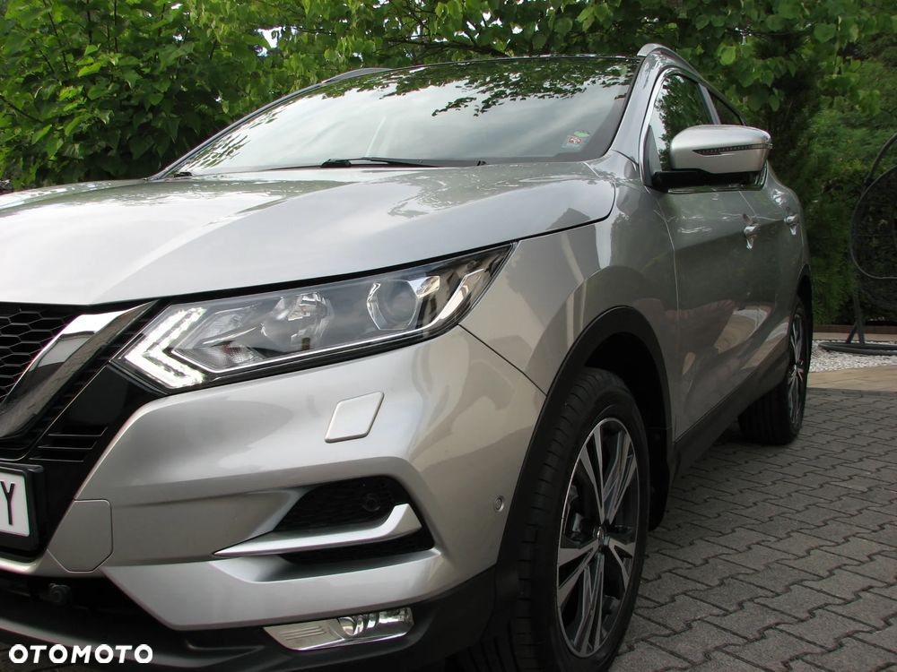 Nissan Qashqai 1.2 DIG-T N-Connecta EU6 - 11
