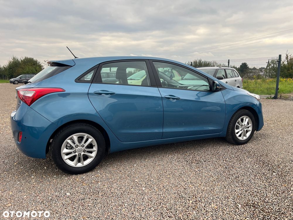 Hyundai i30 1.4 Intro Edition - 7