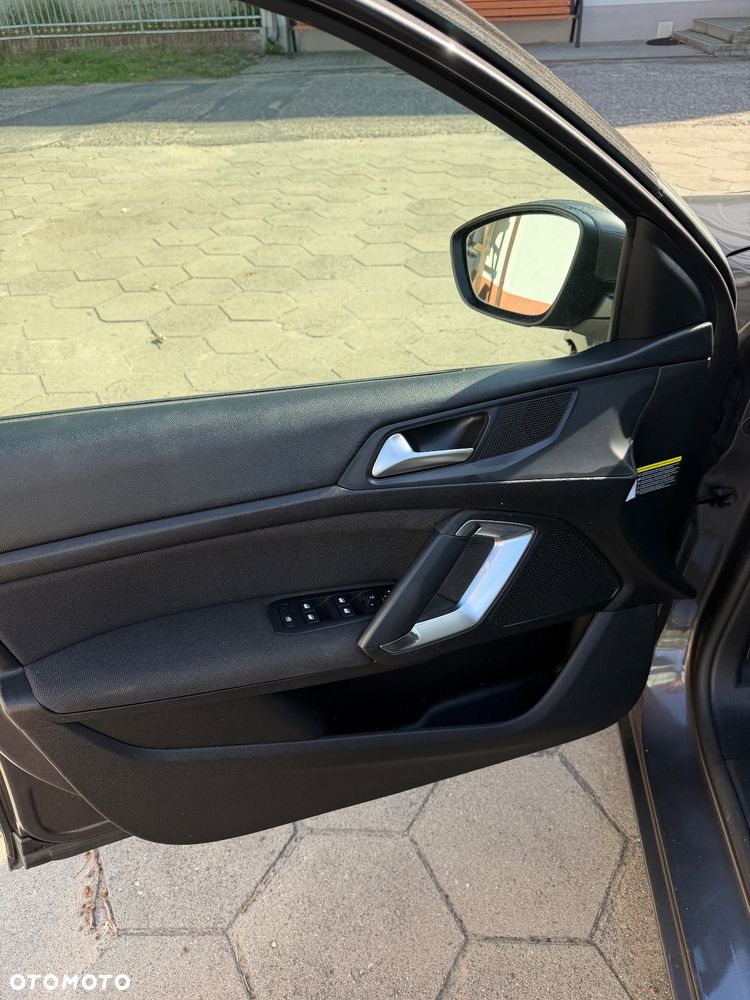 Peugeot 308 - 16