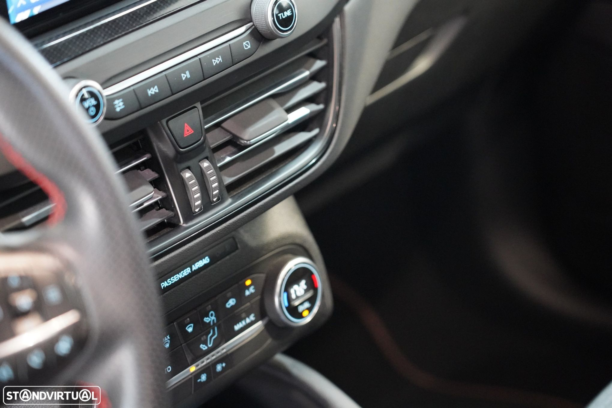 Ford Focus 1.0 EcoBoost ST-Line - 11