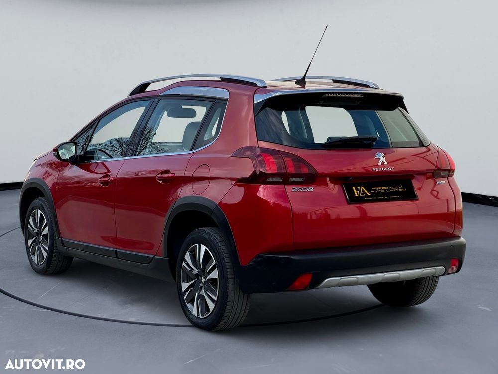 Peugeot 2008 PureTech 110 GPF Stop&Start EAT6 Signature - 3