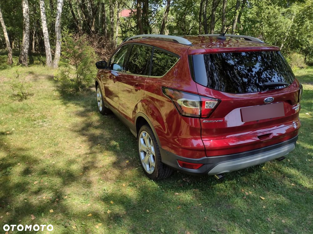 Ford Escape 2.0 EcoBoost AWD Titanium - 5
