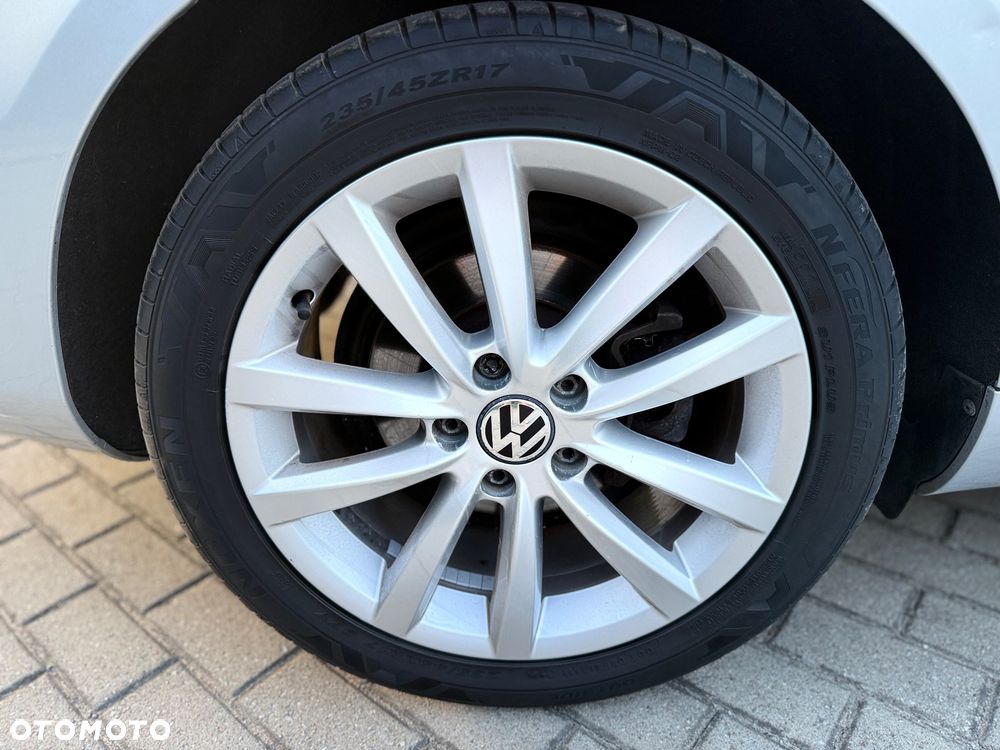 Volkswagen Passat 2.0 TDI DPF Trendline - 21