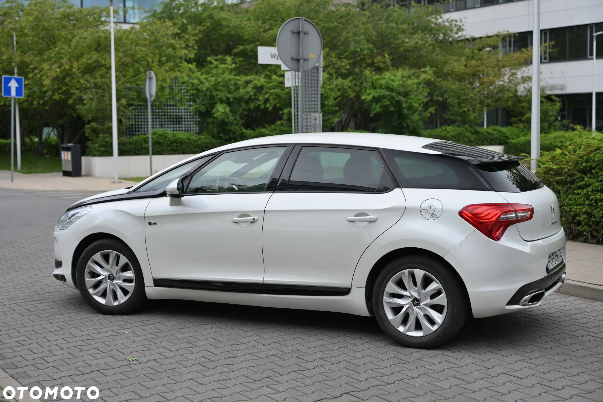 Citroën DS5 2.0 HDi Hybrid4 SoChic MCP - 14