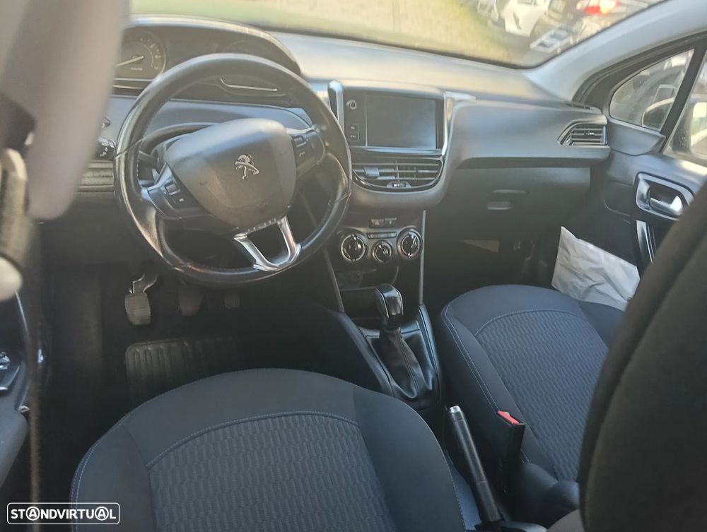 Peugeot 208 1.2 PureTech Style - 30