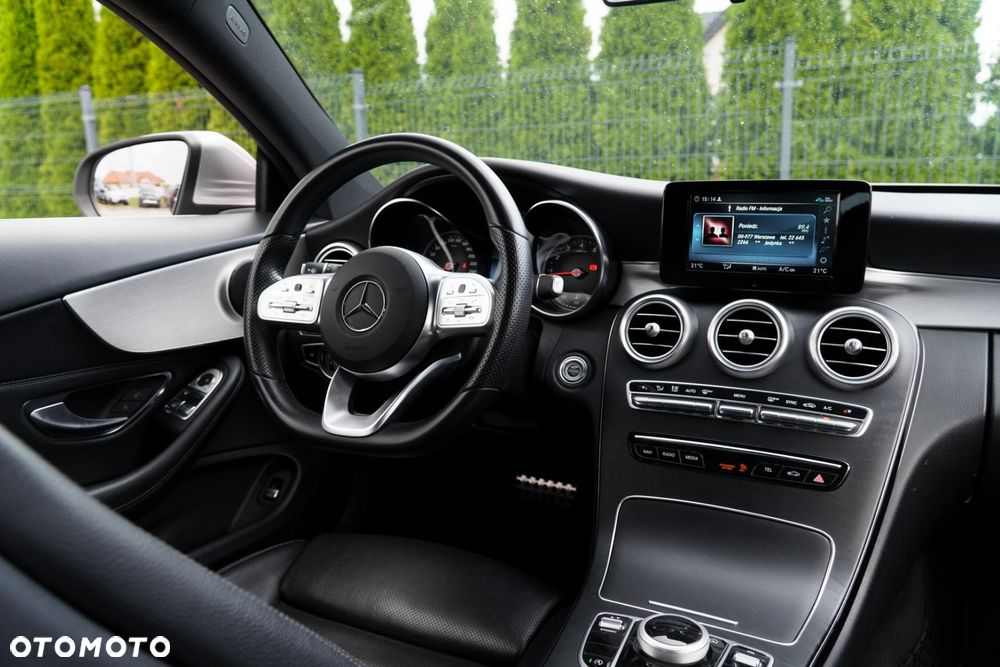 Mercedes-Benz Klasa C 300 9G-TRONIC - 16