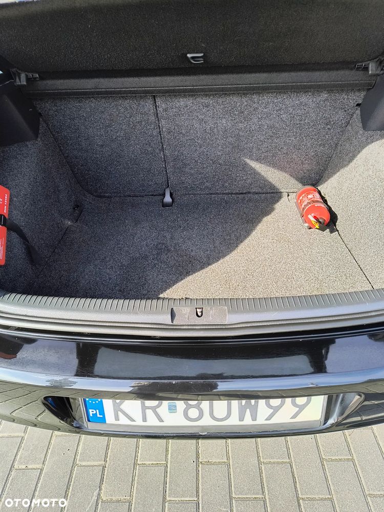 Volkswagen Golf - 12