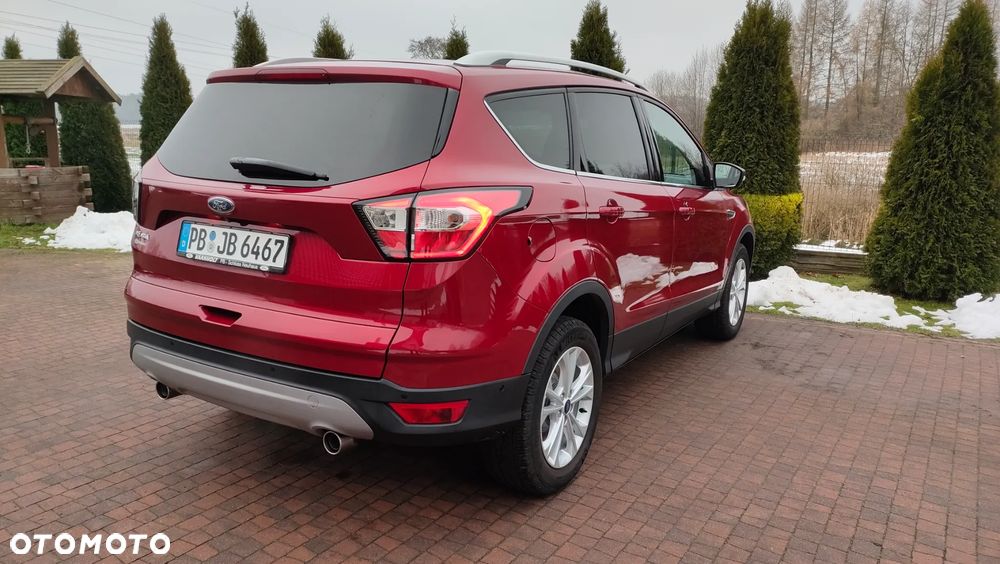 Ford Kuga 1.5 EcoBoost 2x4 Titanium - 10