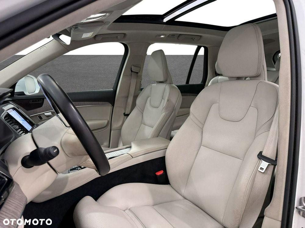 Volvo XC 90 - 11