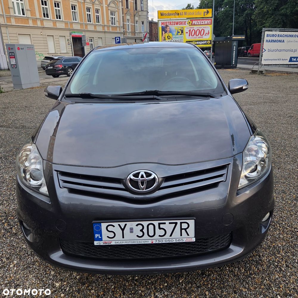 Toyota Auris 1.6 Valvematic Executive - 9