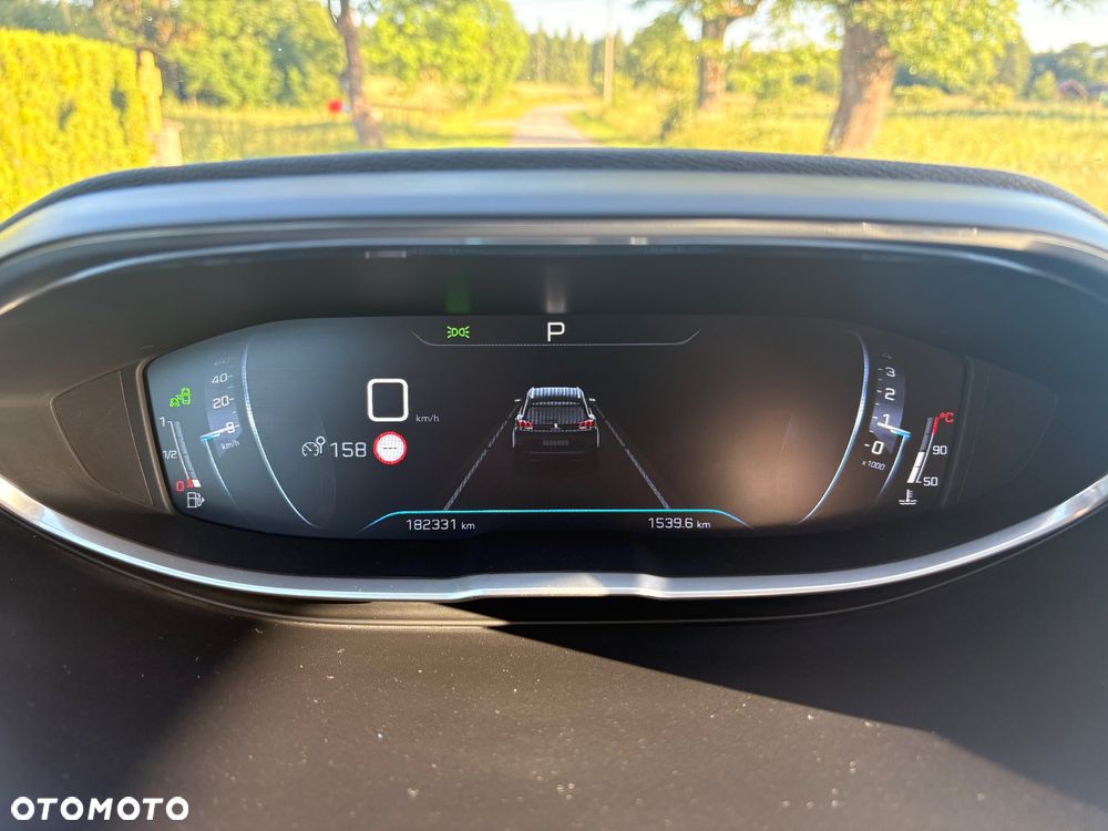 Peugeot 5008 1.6 BlueHDI Allure S&S EAT6 - 24