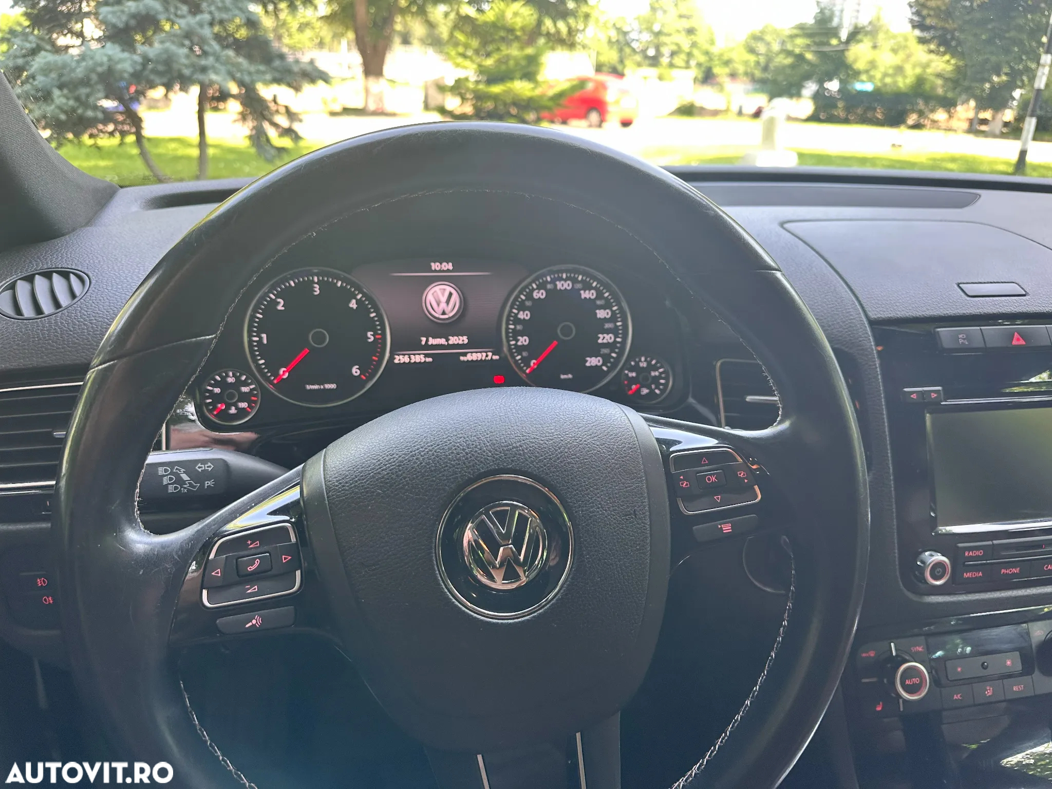 Volkswagen Touareg 3.0 V6 TDI BMT - 9