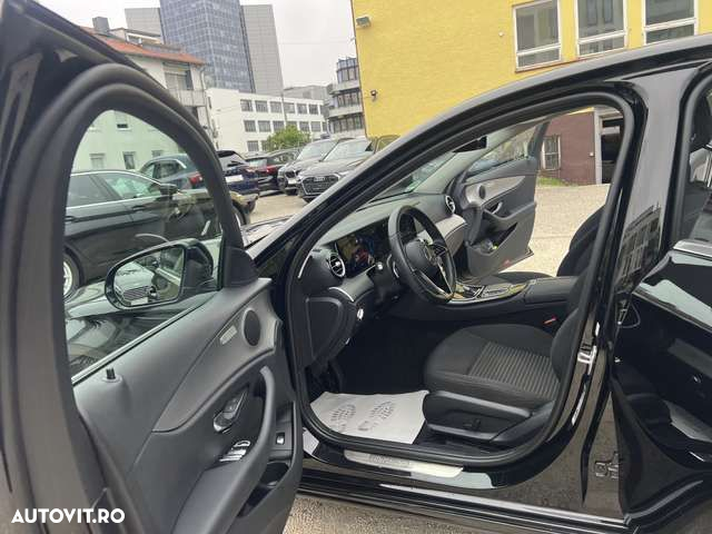 Mercedes-Benz E - 11