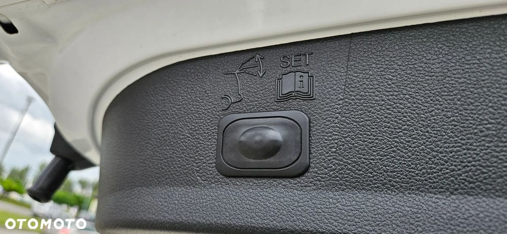 Ford Kuga 2.0 TDCi Titanium S - 16