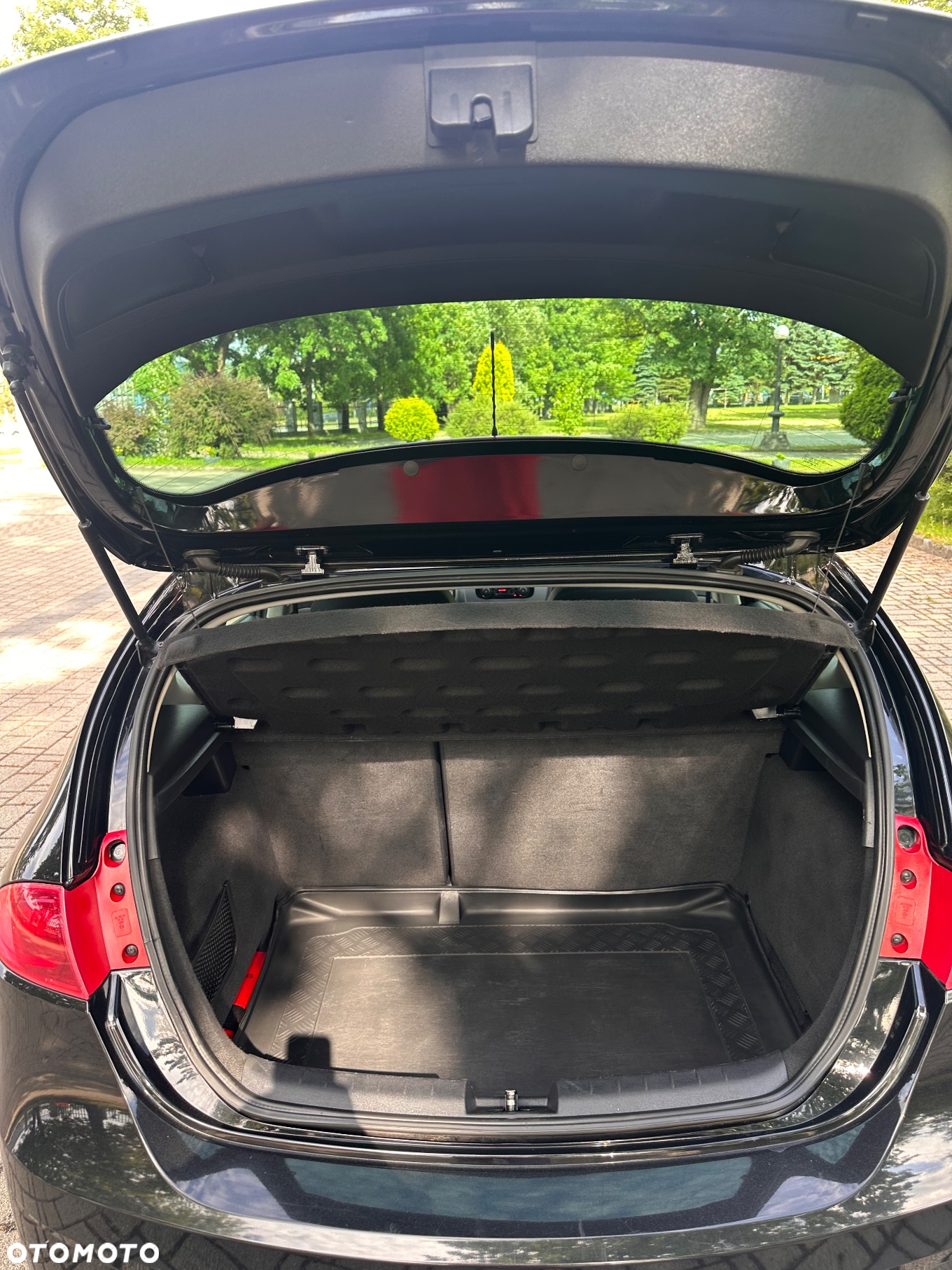 Seat Leon 1.6 TDI DPF E-Ecomotive Style Copa - 18