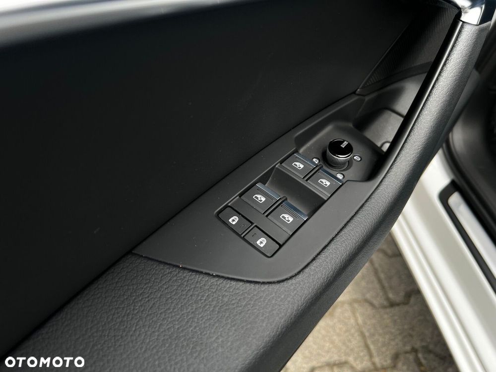 Audi A6 Avant - 16