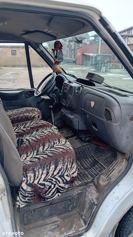 Ford Transit Furgon 300S - 13