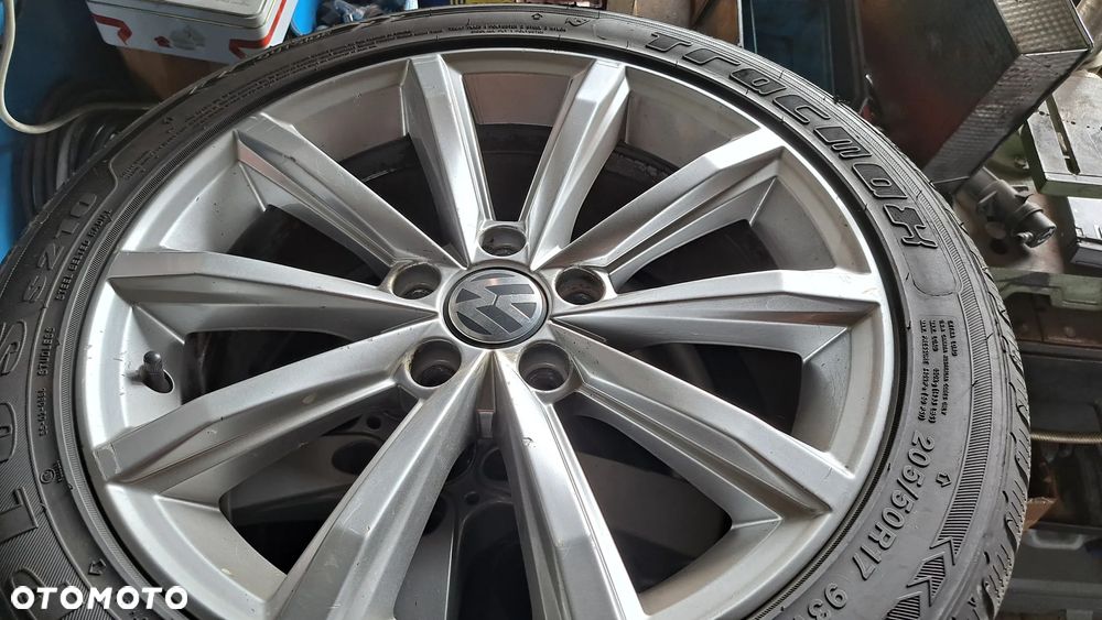 Volkswagen Passat 2.0 TDI 4Mot Highline DSG - 38