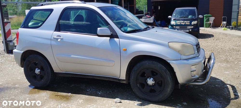 Toyota RAV4 - 1