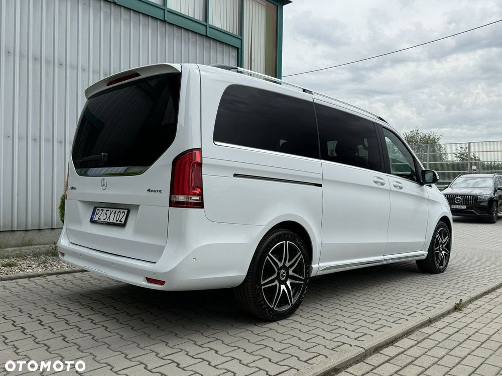 Mercedes-Benz Klasa V - 6