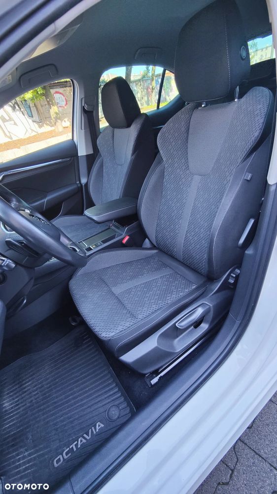 Skoda Octavia 2.0 TDI SCR Style DSG - 13