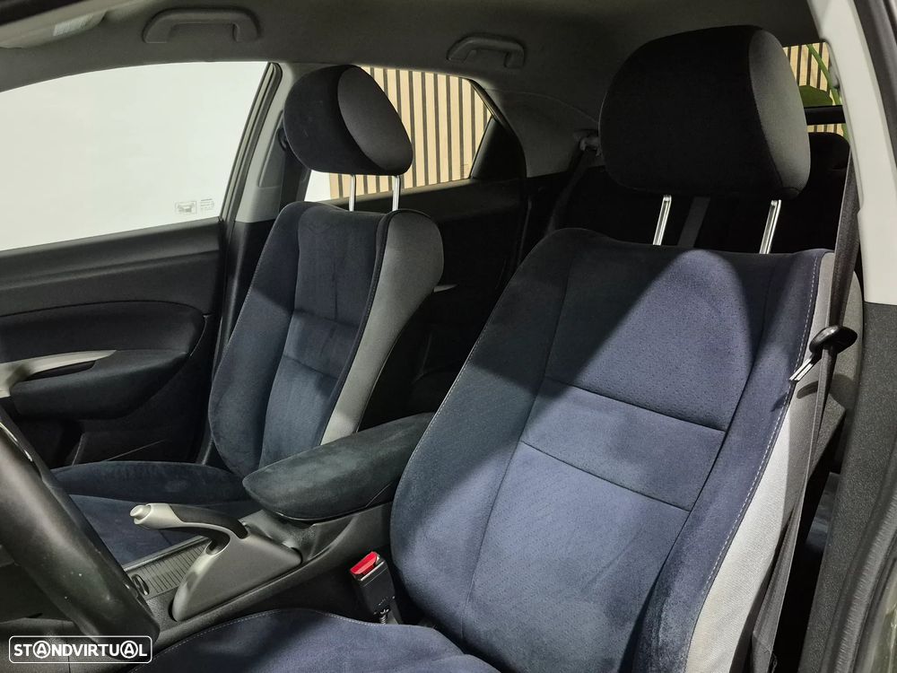 Honda Civic 1.4 Sport - 27