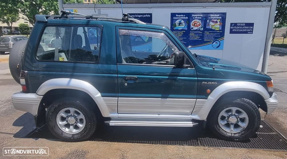 Mitsubishi Pajero 2.5 TDi GLS - 2