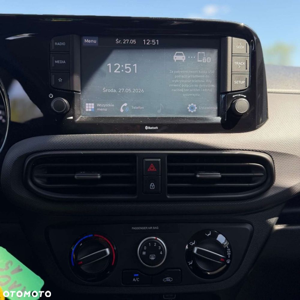 Hyundai i10 - 24