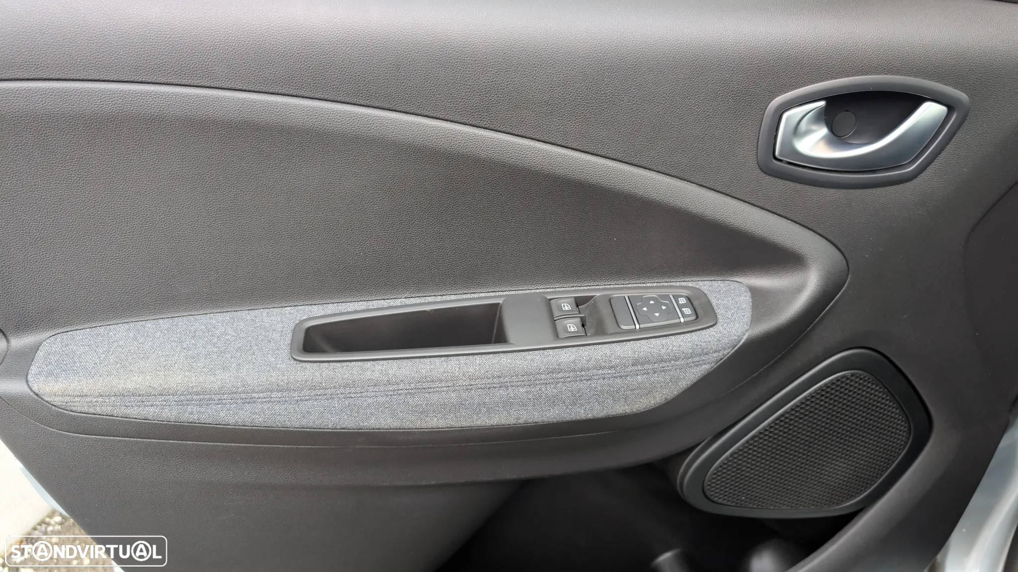 Renault Zoe (c/ Bateria) Limited 50 - 14