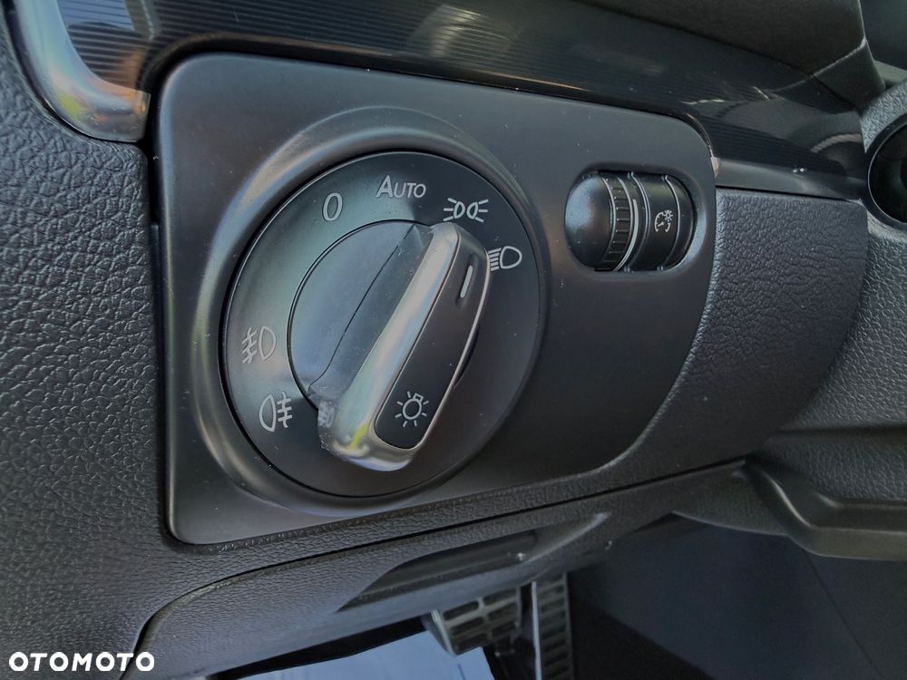 Volkswagen Golf 2.0 TDI DPF DSG GTD - 16