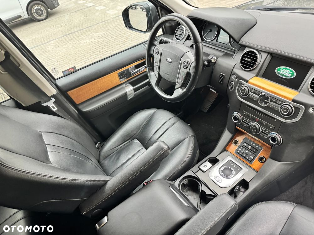 Land Rover Discovery IV 3.0SD V6 HSE - 17