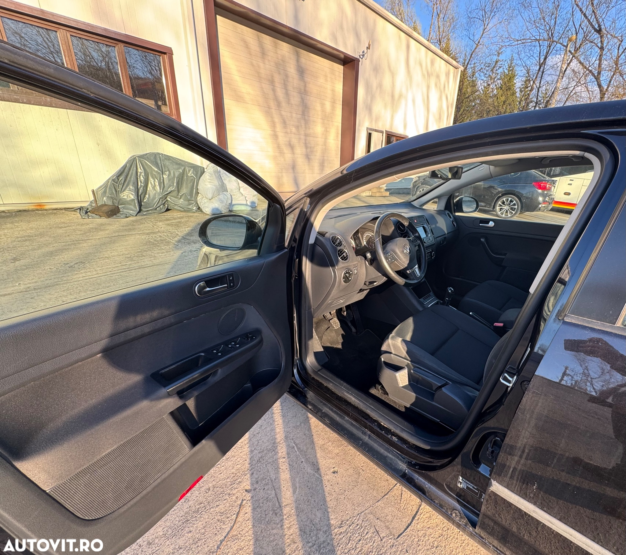 Volkswagen Golf Plus 1.6 TDI DPF Comfortline - 13