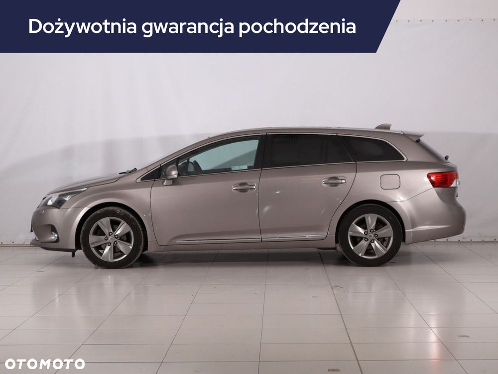 Toyota Avensis - 4