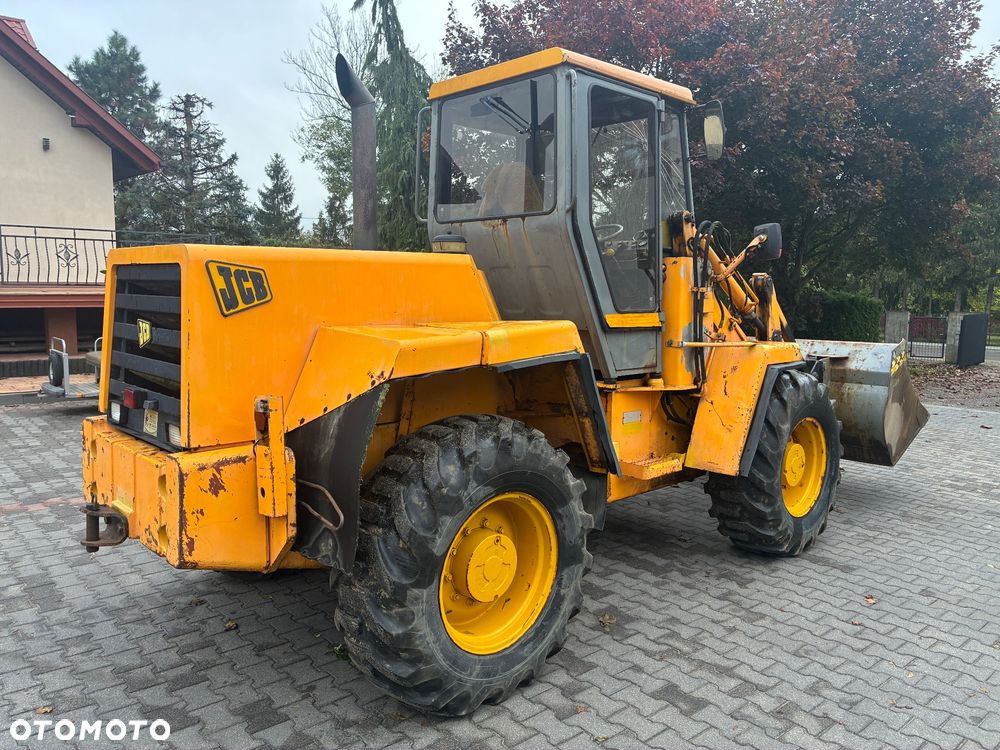 JCB 410 - 6