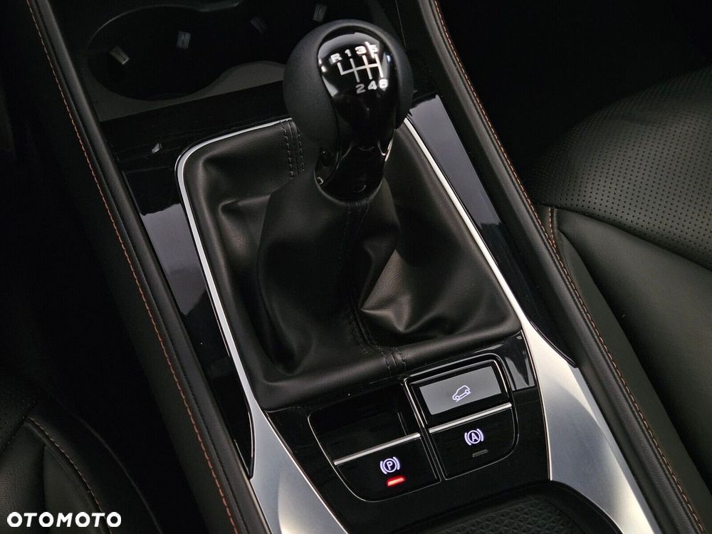 MG HS 1.5 T-GDI Exclusive - 23