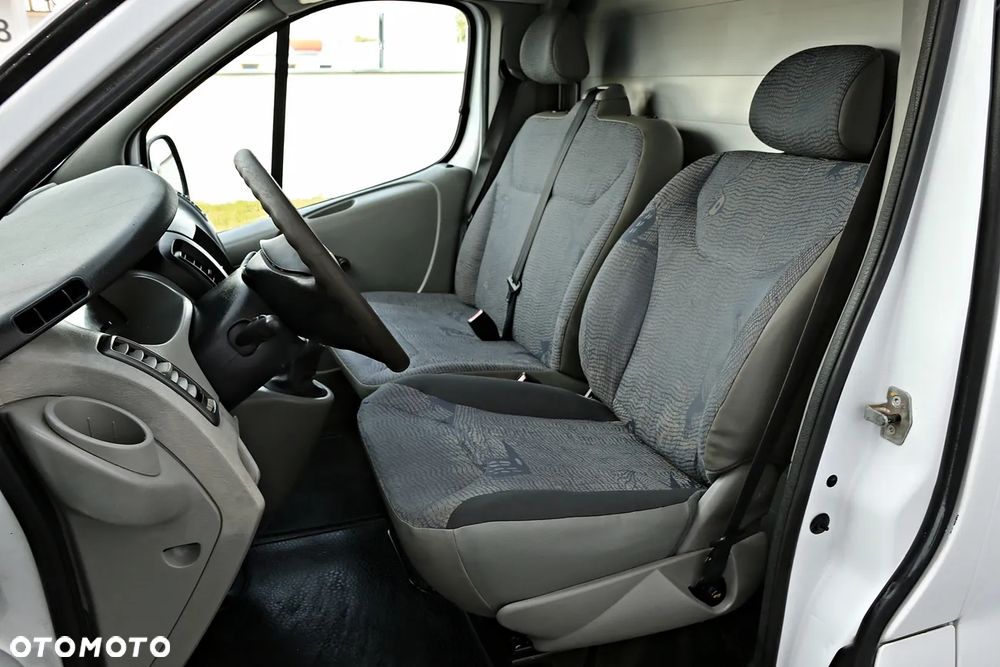 Renault Trafic - 28