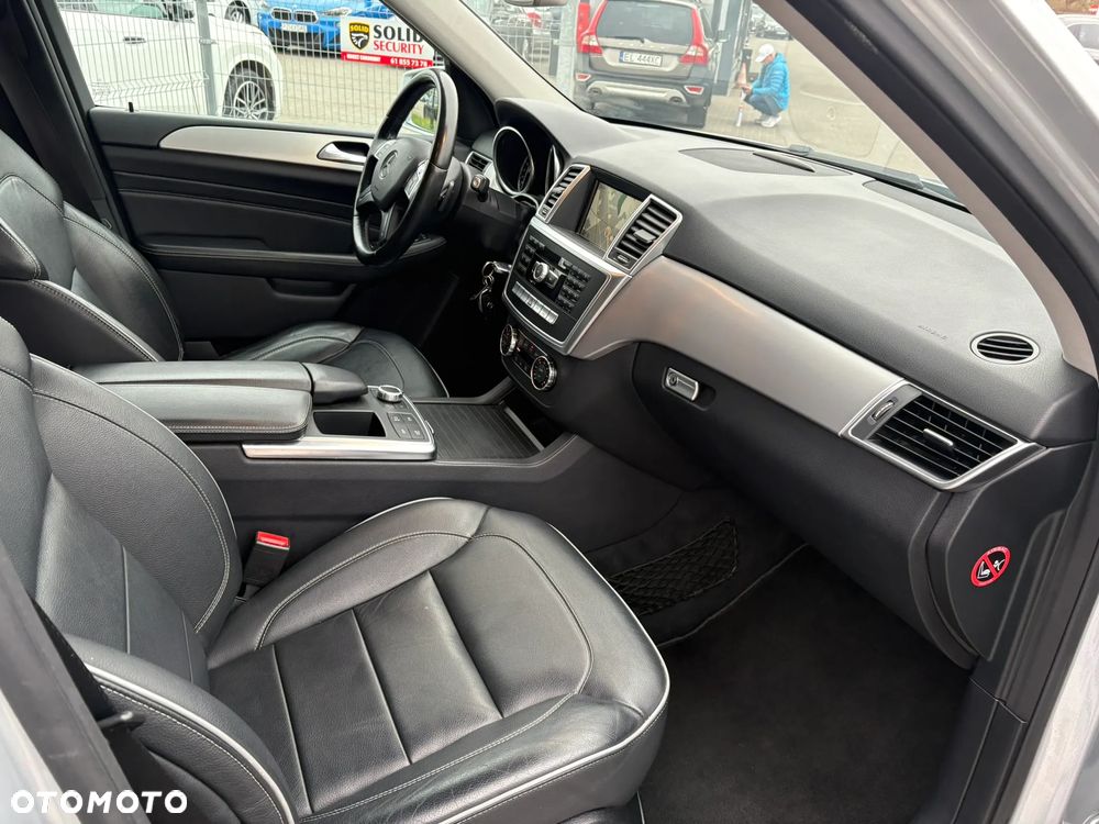 Mercedes-Benz ML 350 BlueTEC 4MATIC 7G-TRONIC - 28
